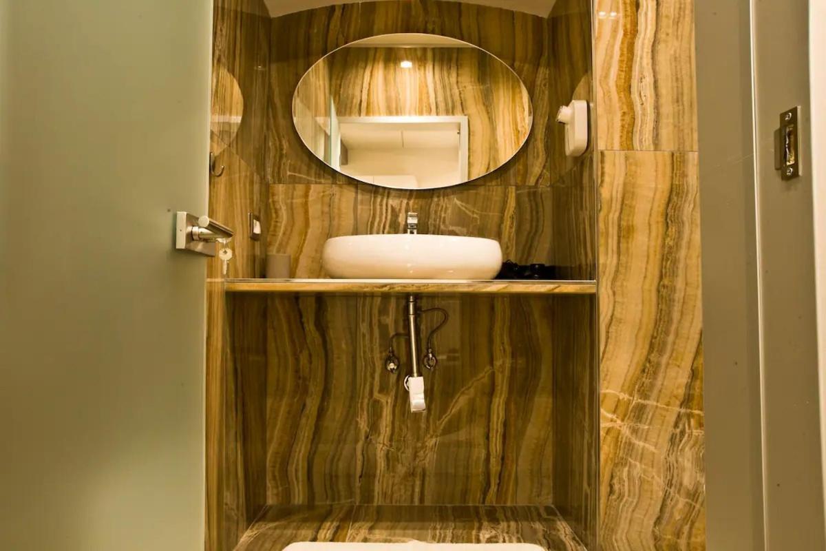 Suite Napoli Sotterranea Con Jacuzzi Exteriér fotografie