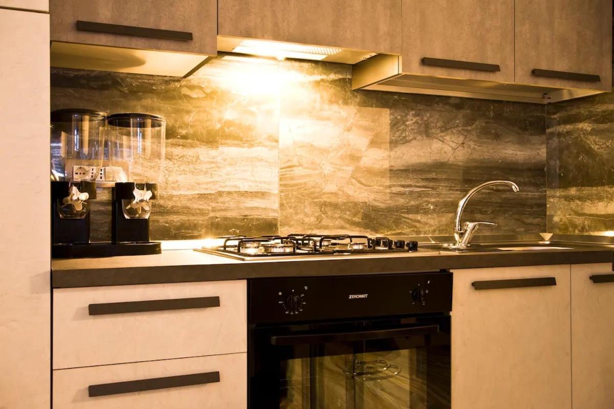 Suite Napoli Sotterranea Con Jacuzzi Exteriér fotografie